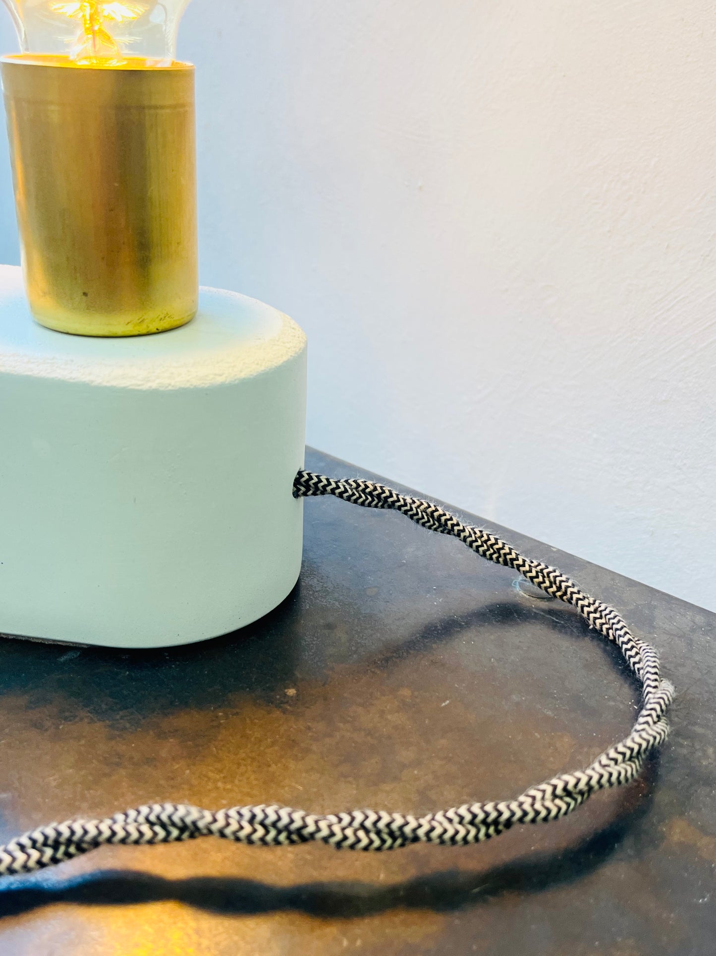 Concrete Bird Lamp / Touch-Controlled