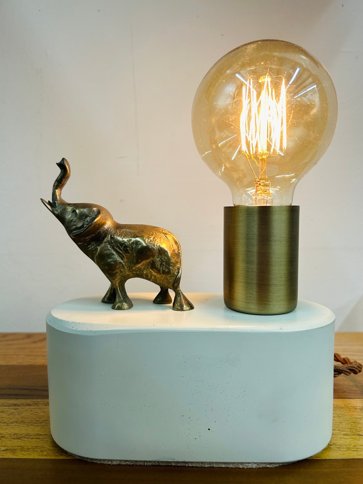 Elephant Lamp / Touch-Controlled