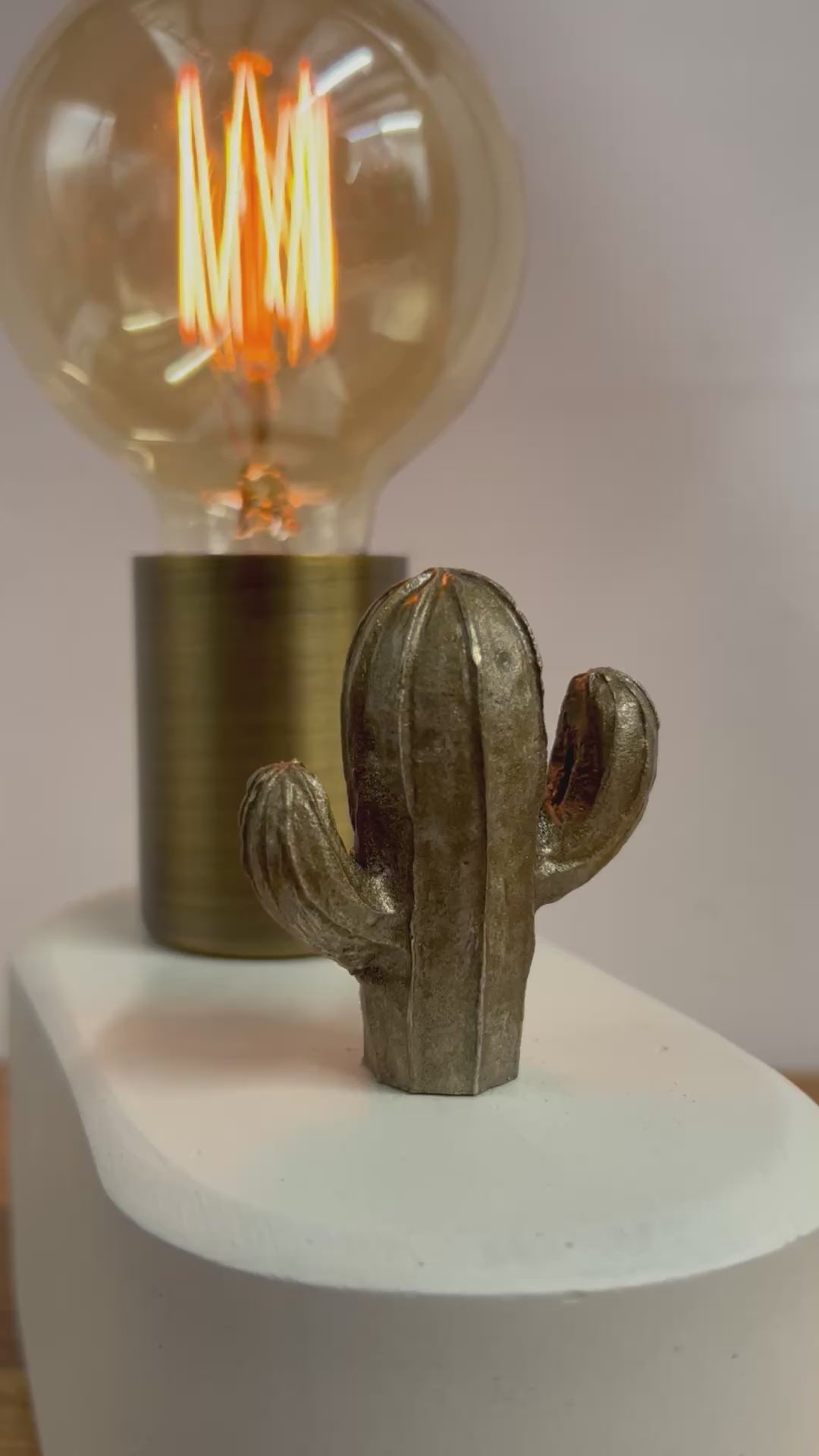 Cactus Lamp / Touch-Controlled – Luke Hobbs Design